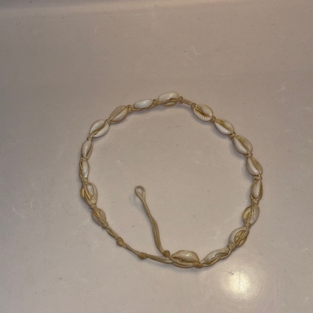 Elegant Shell Necklace